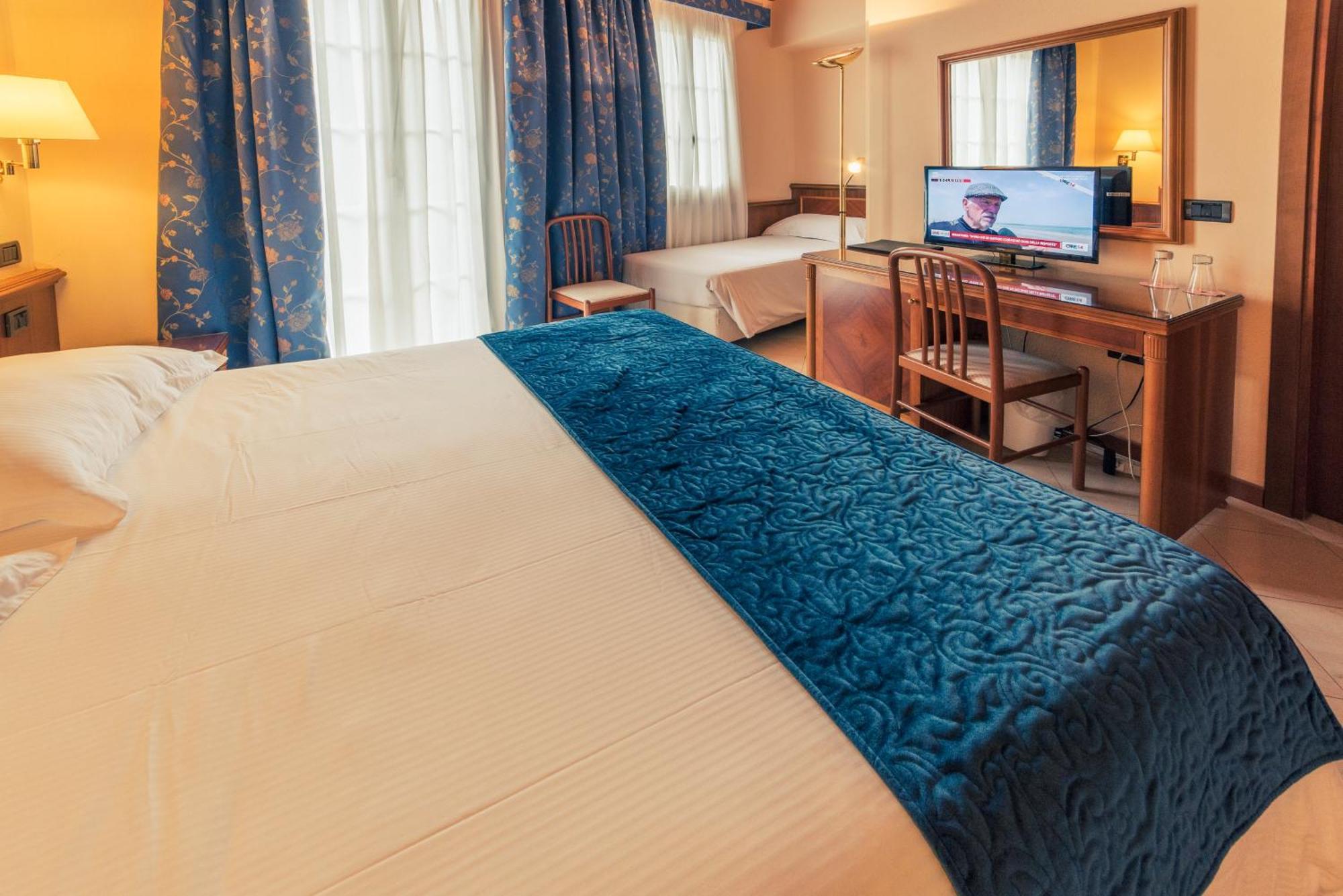 Hotel Bettina เมอร์กอซโซ ภายนอก รูปภาพ
